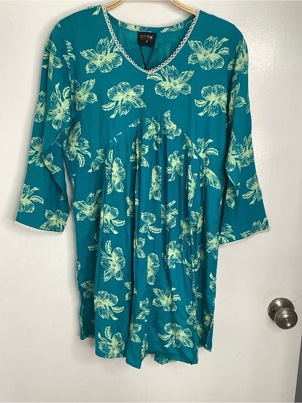 Teal Floral V-Neck Tunic M
